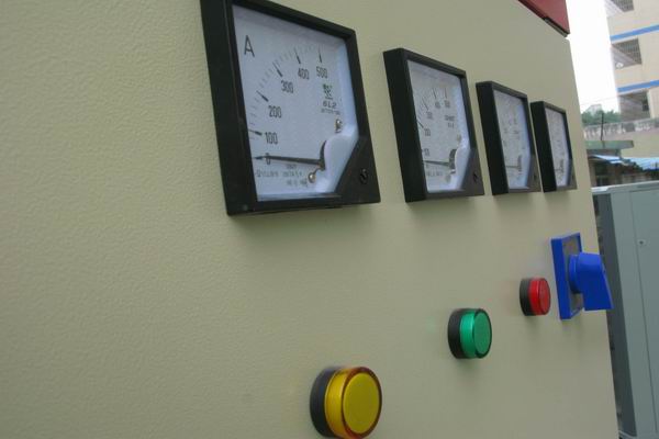 龙沙配电柜-3683讲讲配电柜注意事项